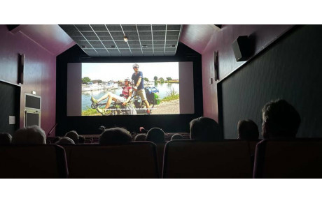 CINE DEBAT   &quot;LA FRANCE A VELO&quot;    8 Mars 2022